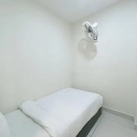 Arte Mont Kiara By The Relaxstay Kuala Lumpur Bagian luar foto