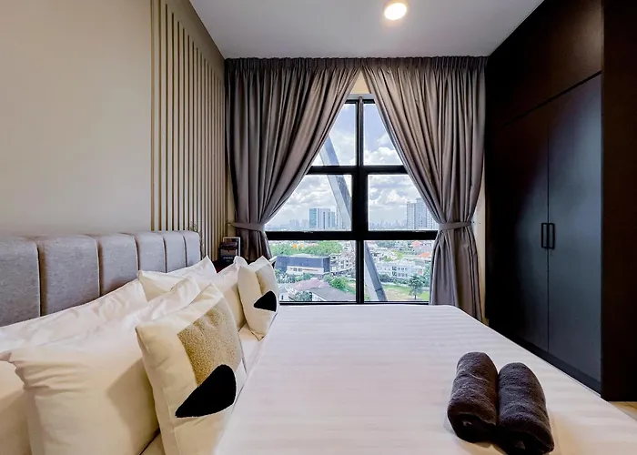 Arte Mont Kiara By The Relaxstay